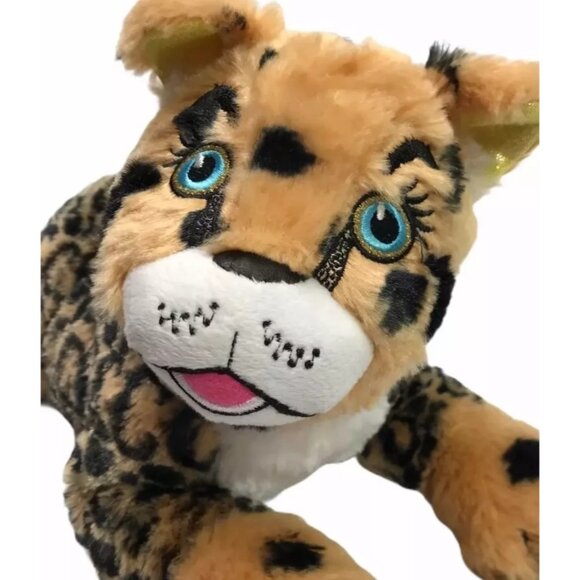 Girl Scout Little Brownie Bakers Leopard Plush Toy 2018-2019 Go for Bold - Picture 4 of 5